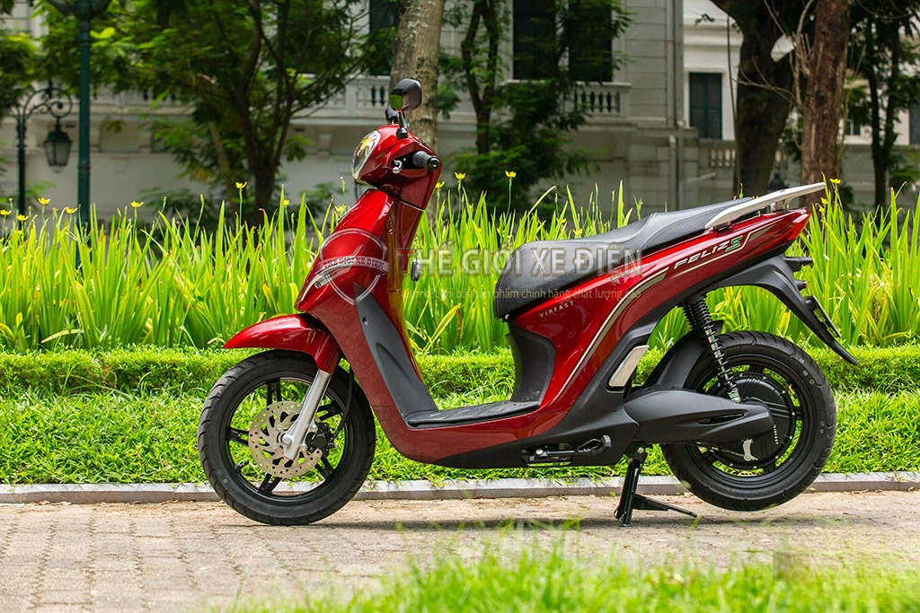 Xe tay ga điện Vinfast 